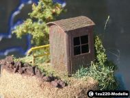 Art-Nr. 11004 - 2 Fernsprechbuden in Wellblechausführung